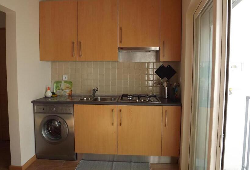 پانسیون Entrecubos Guesthouse