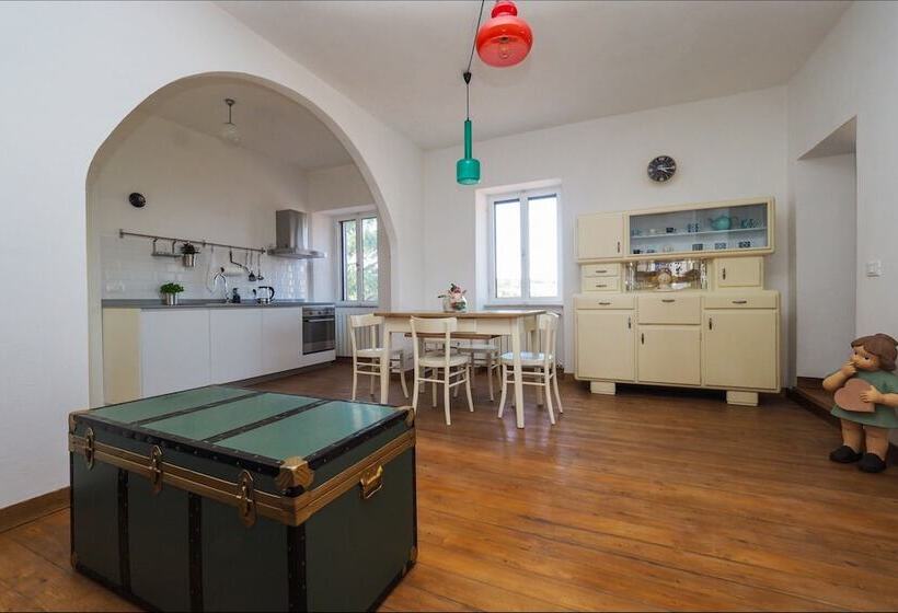 Cascina Gazzeri Country House