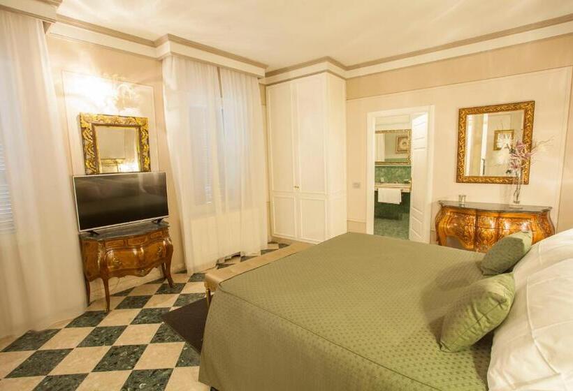 Martins Residence De Luxe