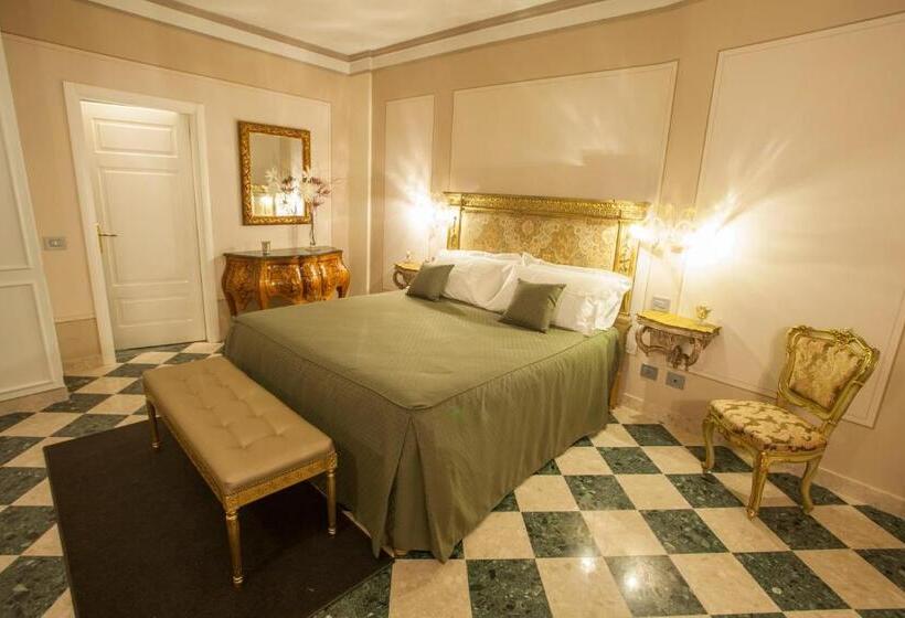 Martins Residence De Luxe