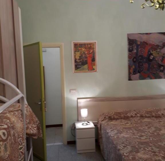 پانسیون Grandpa Mau