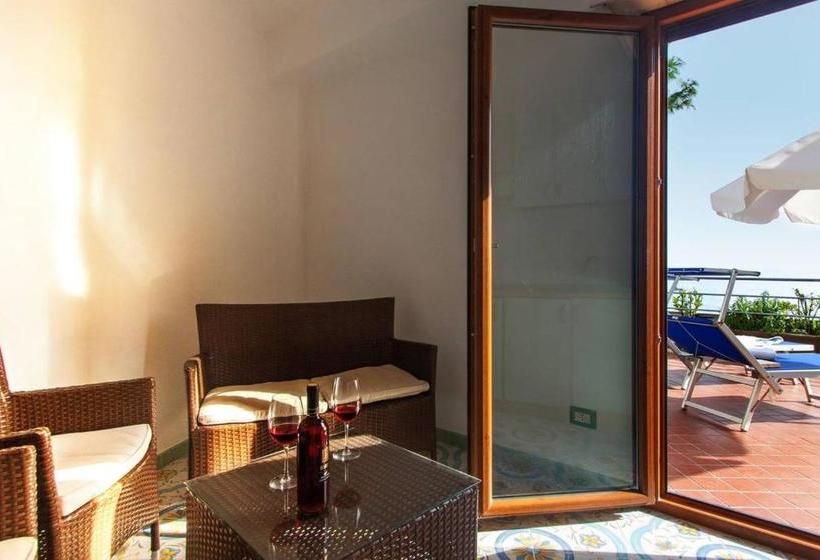 Belmare Residence On The Beach