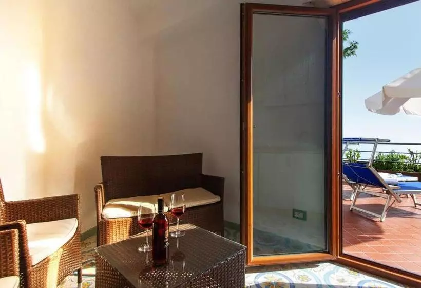 Belmare Residence On The Beach