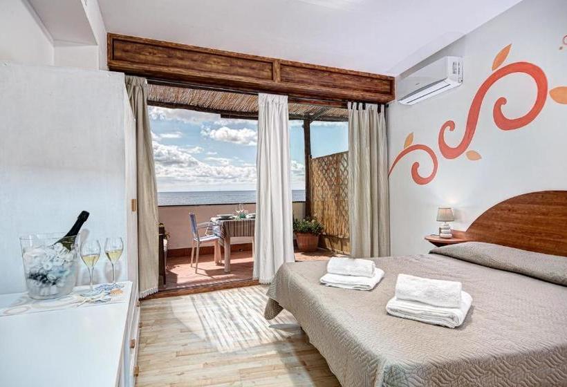 Belmare Residence On The Beach