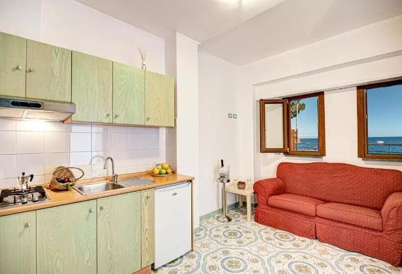 Belmare Residence On The Beach