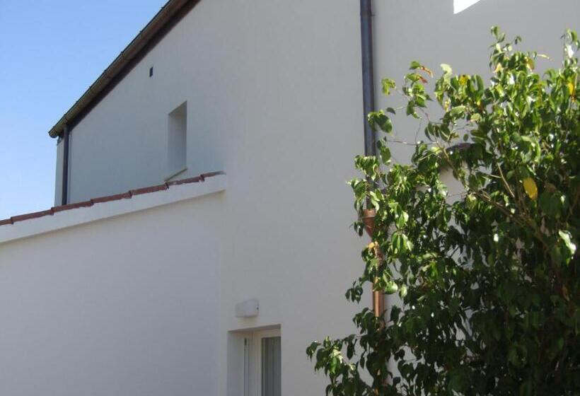 膳宿费 Arenosu Comfort Country Resort