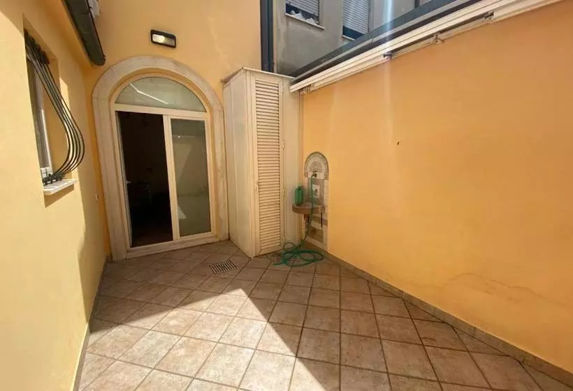 ペンション Camere Frangimare