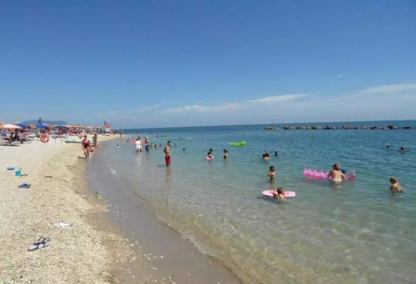 ペンション Camere Frangimare