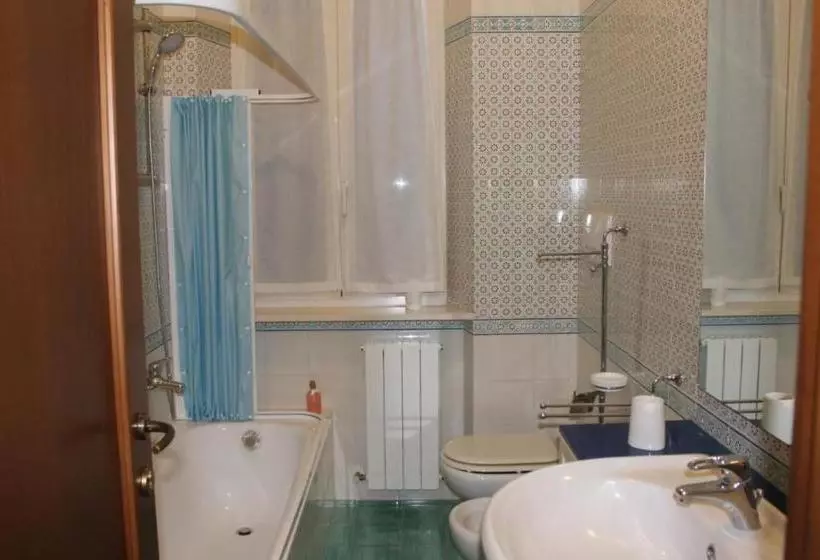 ペンション Camere Frangimare