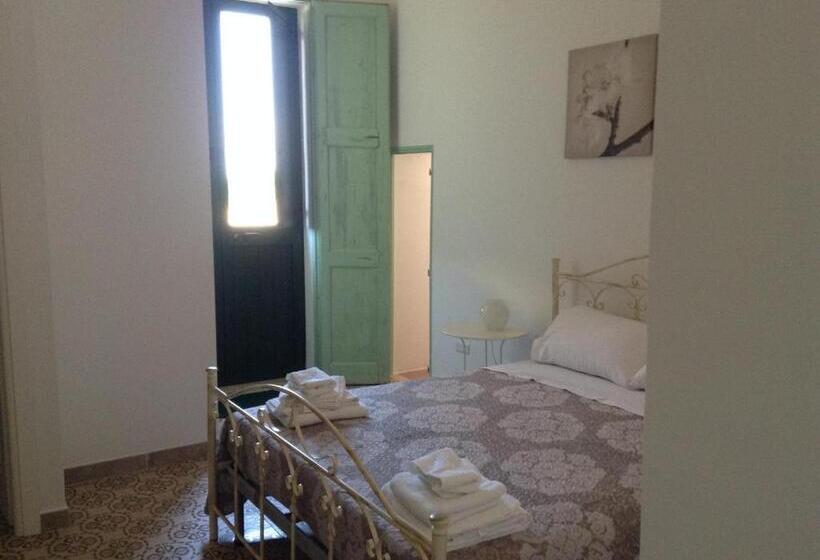 بنسيون Corte Lo Jucco