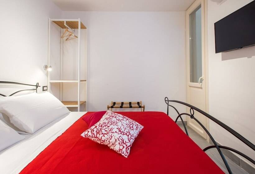 Пансион Via Gallipoli 26 Liferooms