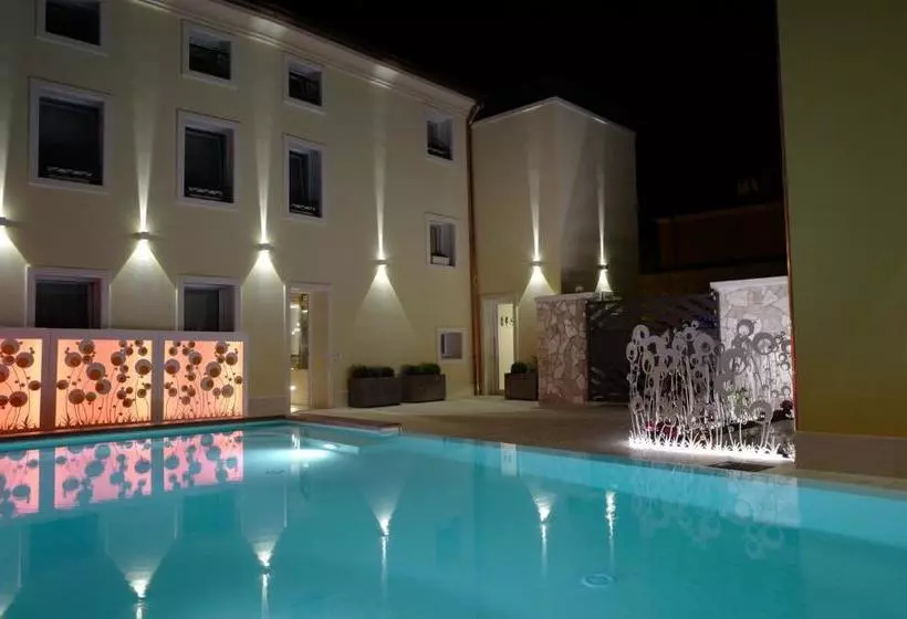 Retkeilymaja Residenza Ai Capitelli