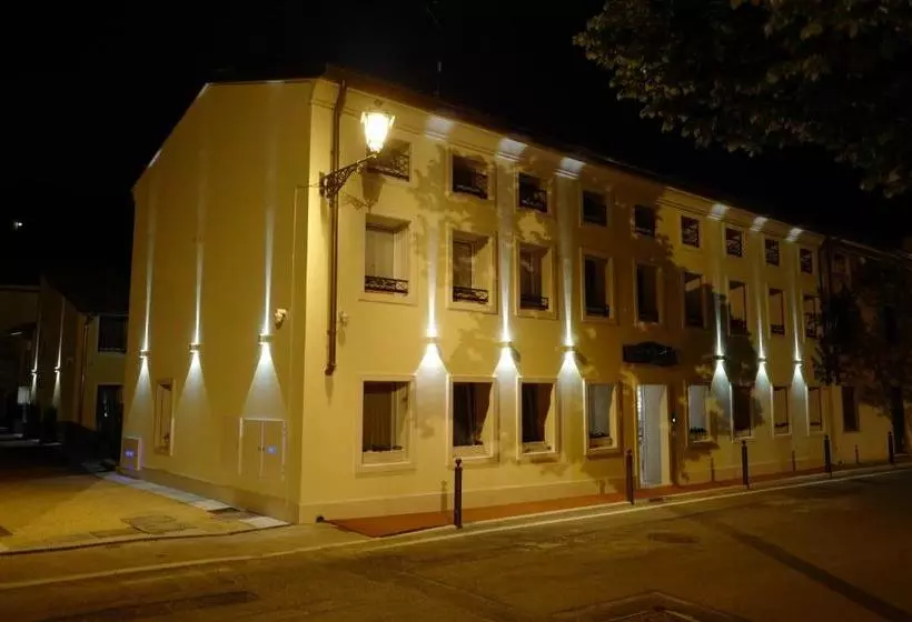 Retkeilymaja Residenza Ai Capitelli