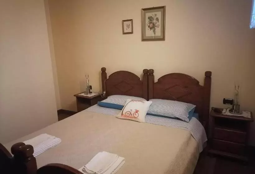 هتل Agriturismo Il Salice Ridente