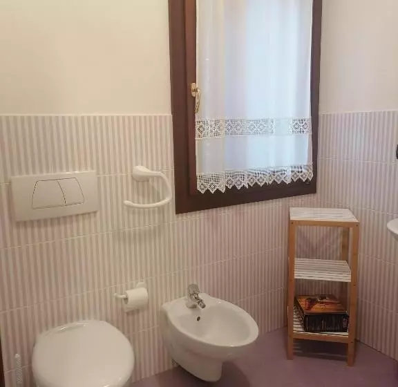 هتل Agriturismo Il Salice Ridente