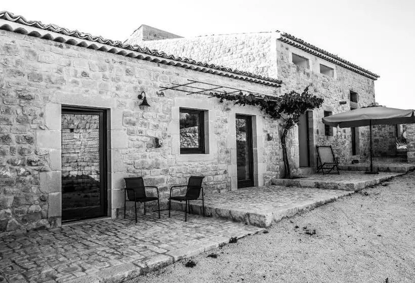 Hotelli Agriturismo Le Chiuse Di Guadagna