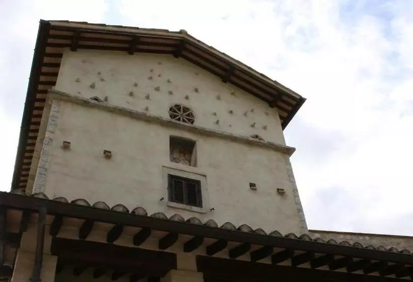 Hotelli Valle Del Belvedere