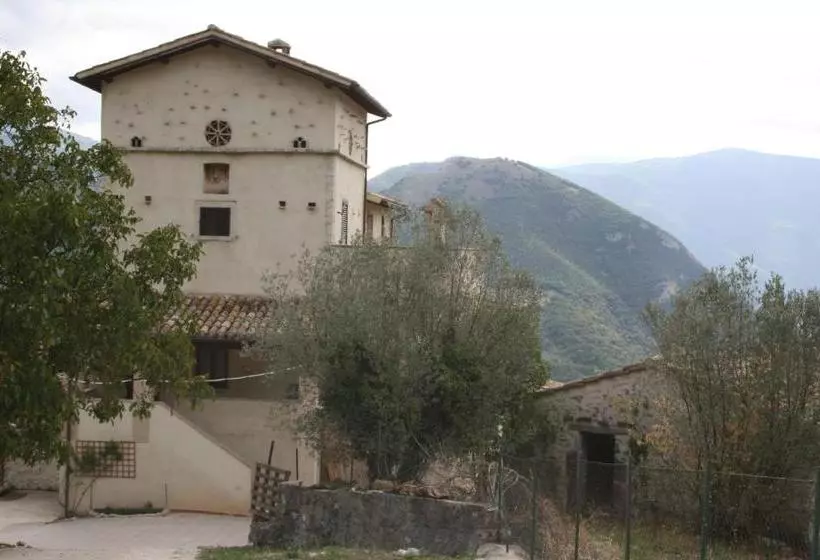 Hotelli Valle Del Belvedere