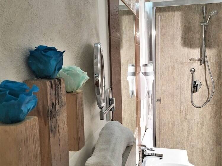 پانسیون 24h Suite