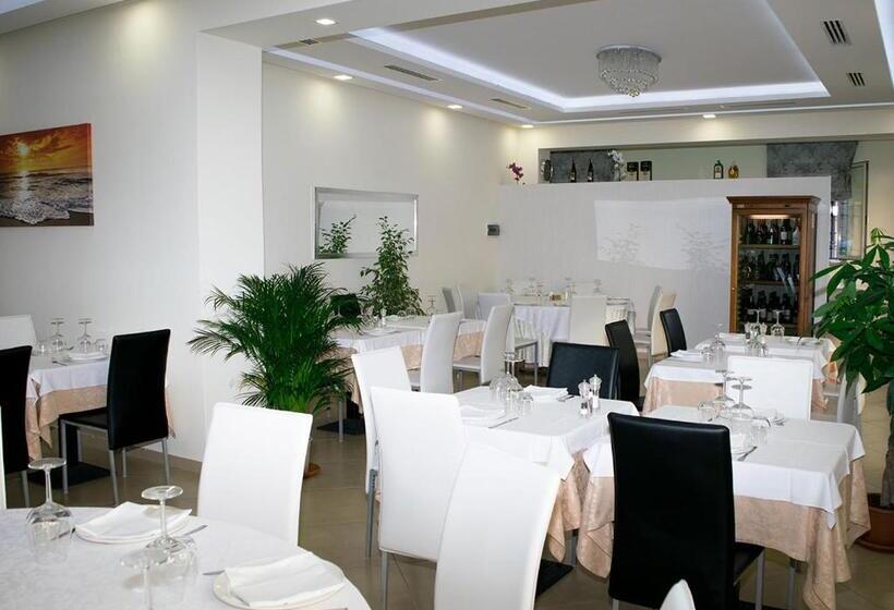 پانسیون Cristal Rooms