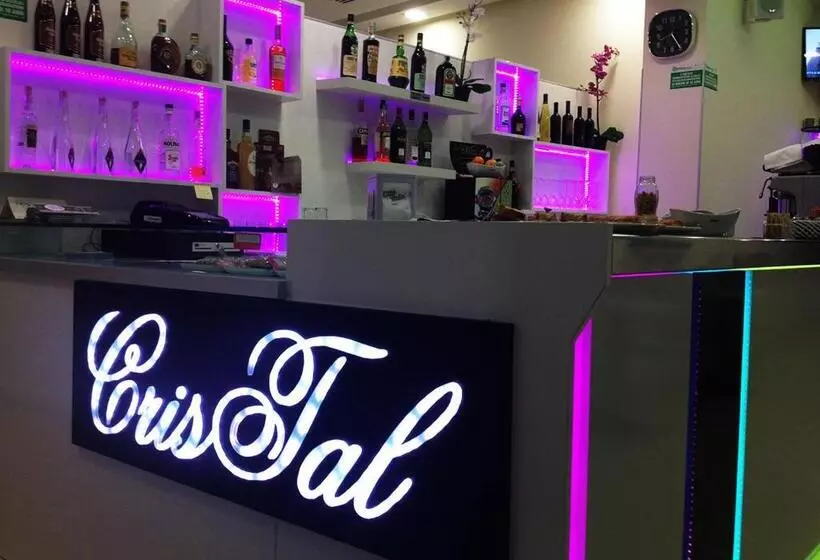 پانسیون Cristal Rooms