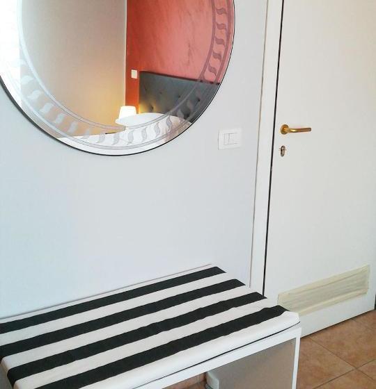 پانسیون Cristal Rooms