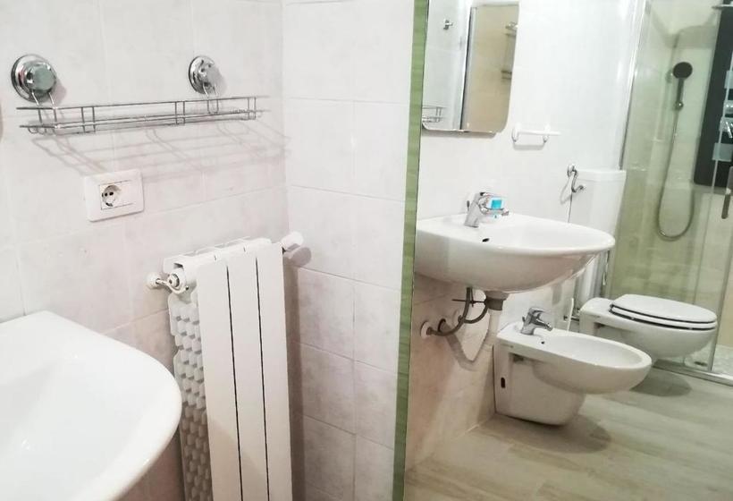 پانسیون Cristal Rooms