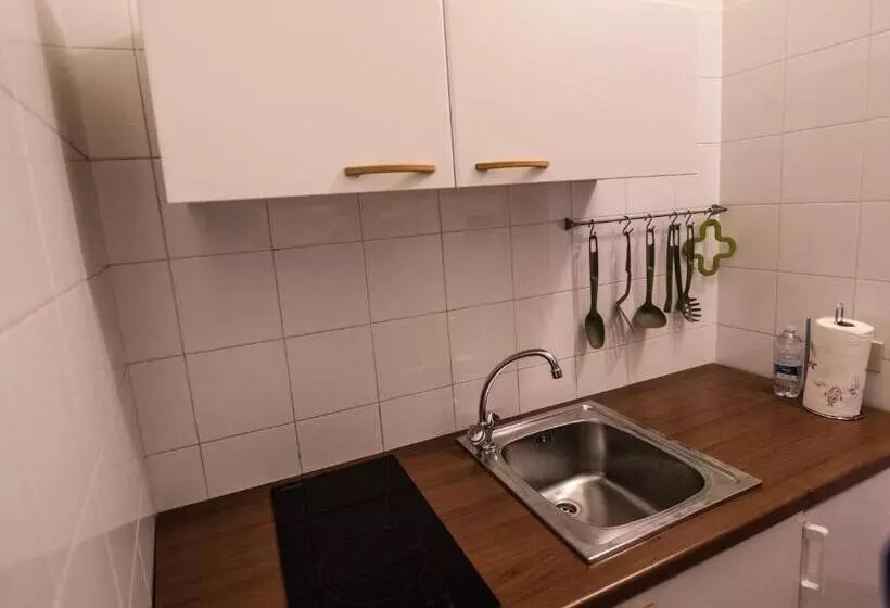 پانسیون Niria