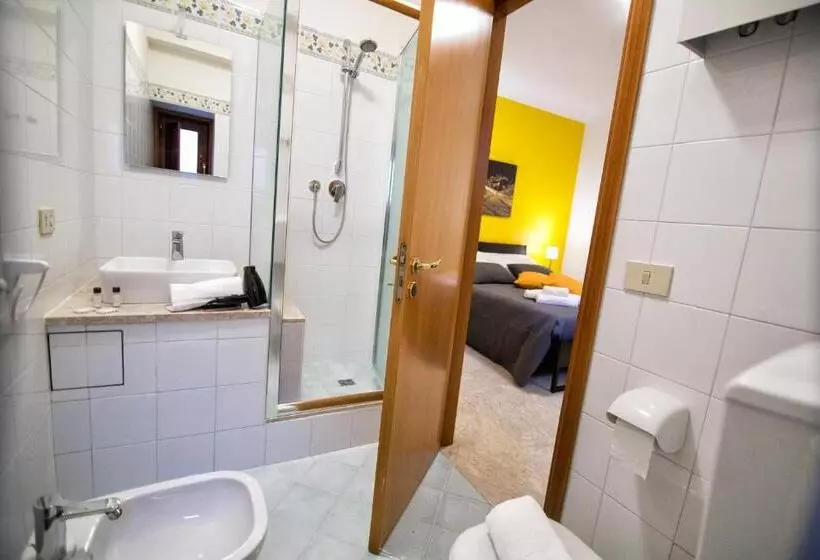 پانسیون Niria