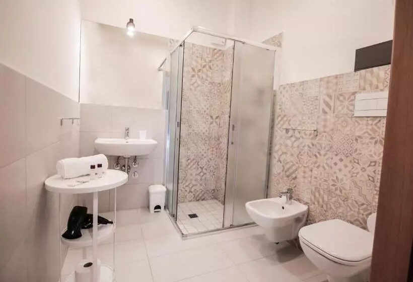 پانسیون Niria