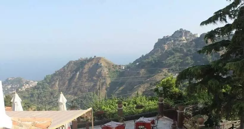 پانسیون Venere B&b Castelmola