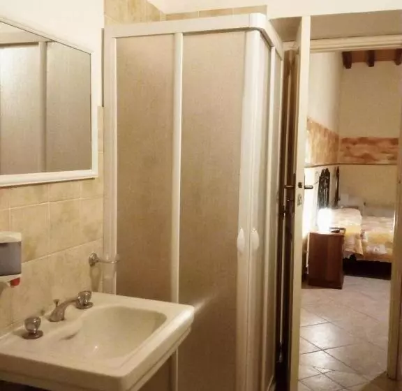 پانسیون Villa Laura Apartment