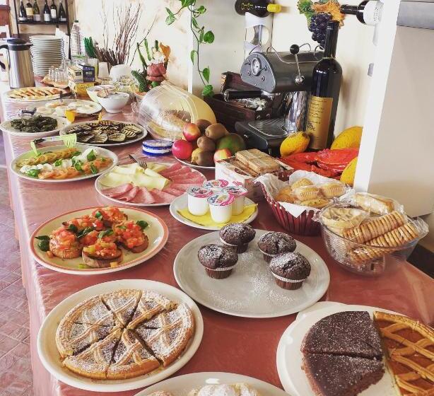 بنسيون Villa Laura Apartment