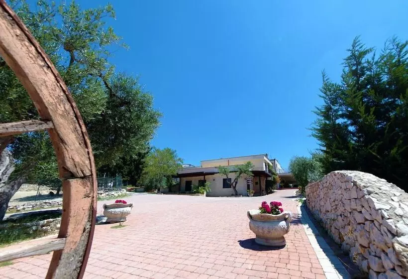 هتل Agriturismo Le Matinelle