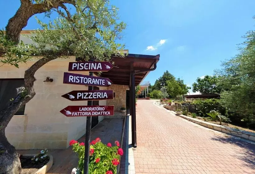 هتل Agriturismo Le Matinelle