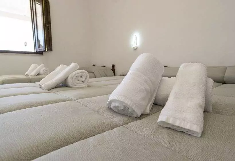 هتل Agriturismo Le Matinelle