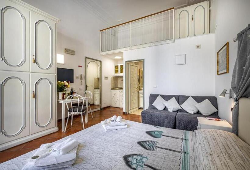 پانسیون Duomo Palace