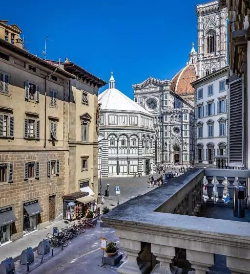 پانسیون Duomo Palace