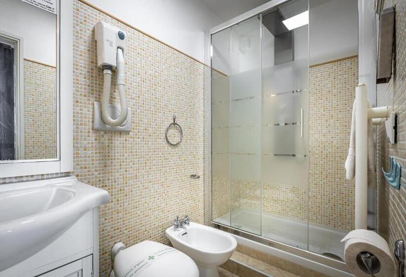 پانسیون Duomo Palace