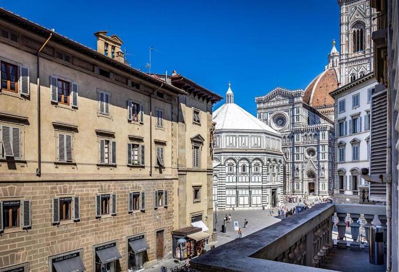 پانسیون Duomo Palace