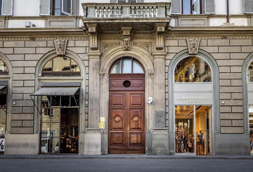 پانسیون Duomo Palace