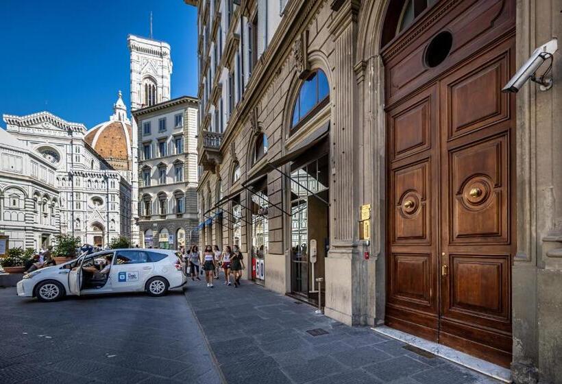 پانسیون Duomo Palace