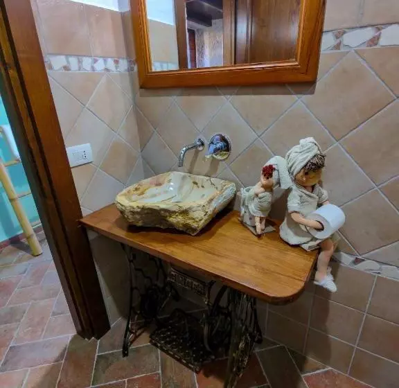 هتل Agriturismo Le Faeta