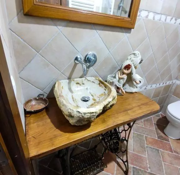 هتل Agriturismo Le Faeta