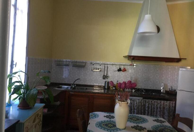 Пансион Affitta Camere Da Lalla