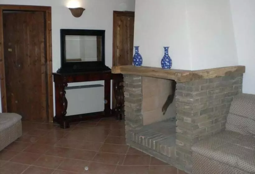 Hotelli Agriturismo Le Forre Del Treja