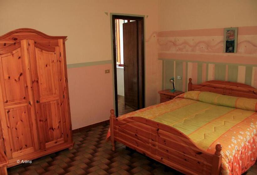 בית מלון כפרי Agriturismo La Praduscella