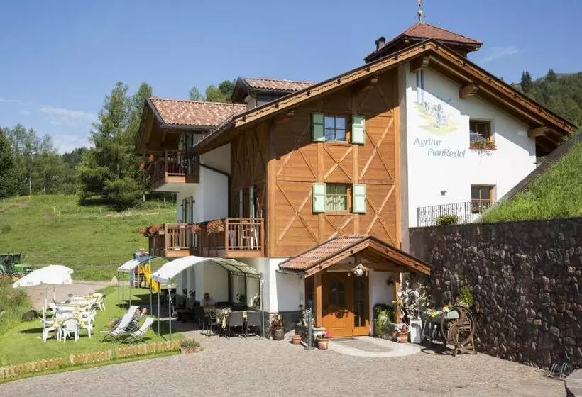 ホテル Agriturismo Pianrestel