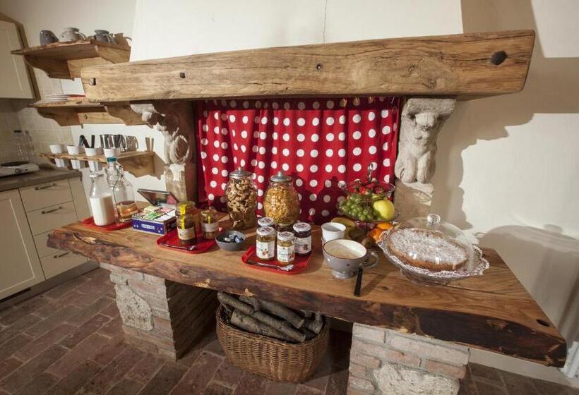 Отель Fattoria Le Vegre