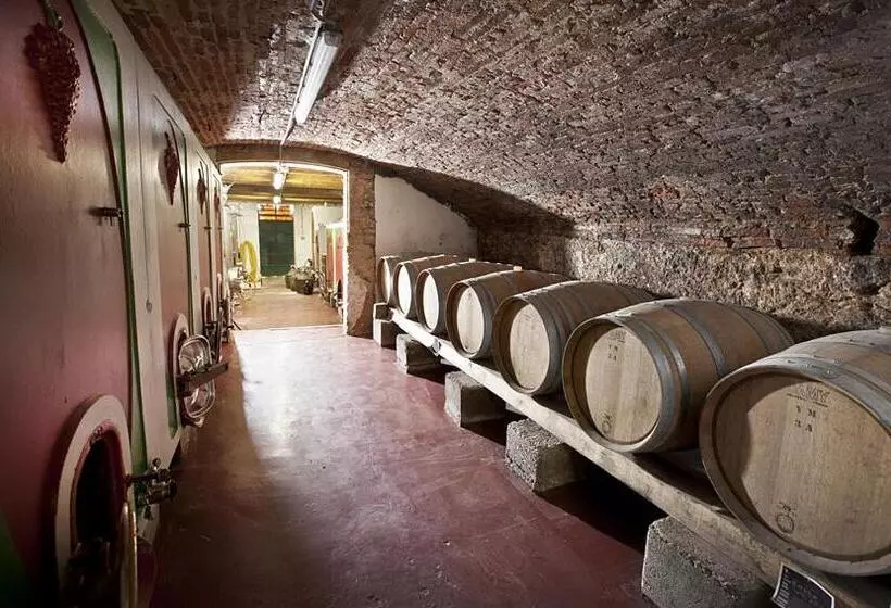 هتل Fattoria Le Vegre